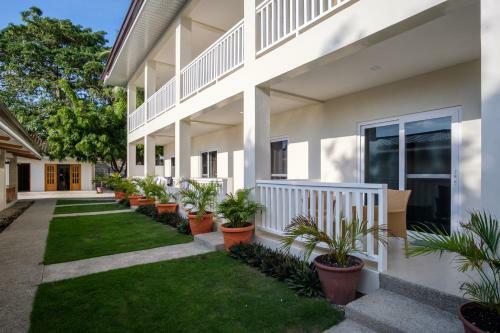 Hotel Cebu Seaview Dive Resort