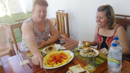 Hostal The Sea View Villa Surf School