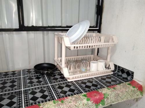 Hostal Didula White House