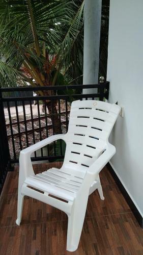 Hostal Didula White House