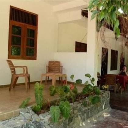 Hostal Weligama Imal Guest House