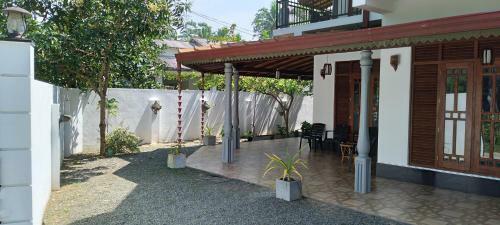Hostal Villa Free Way