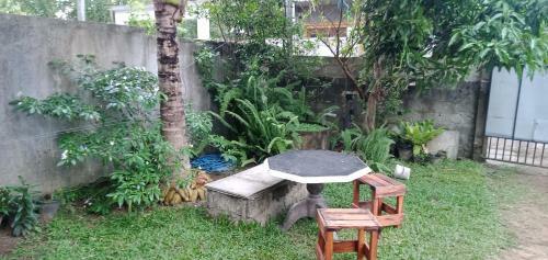 Hostal Dimidi Villa