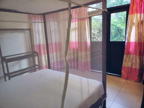 Hostal Way Point