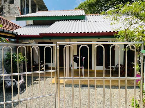 Bed & Breakfast Raja's Guest Home