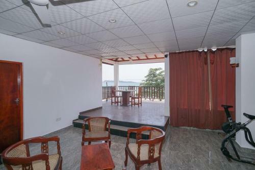Hotel Agra Lanka Beach Resort