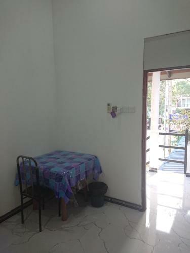 Hostal Dejaya Hotel & Rooms
