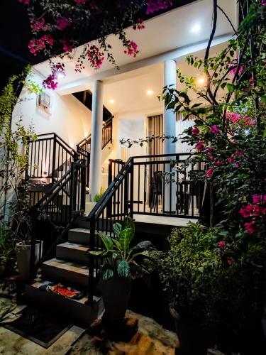 Hostal Flower Shade Villa