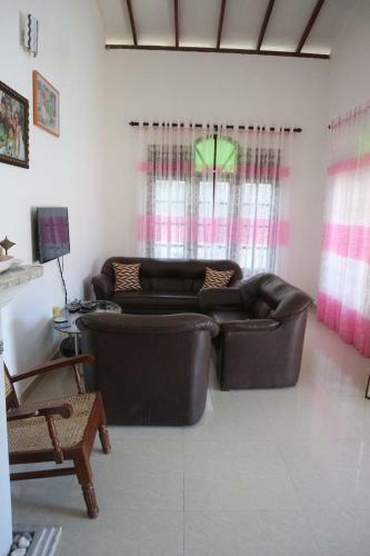 Hostal Kamiliya Dame Guest