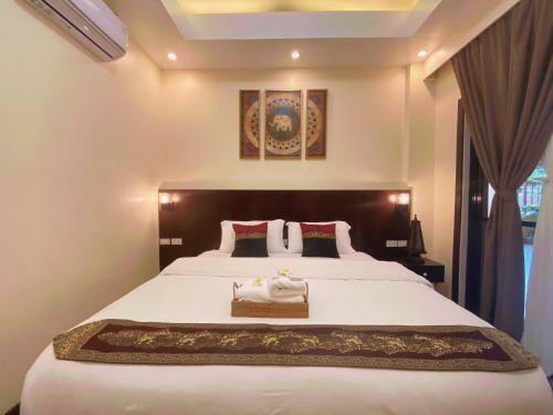Hotel Molly Resorts