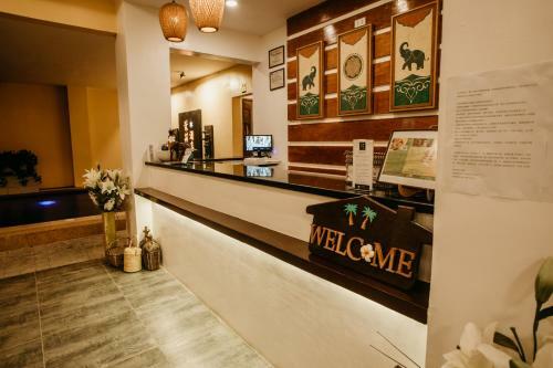 Hotel Molly Resorts