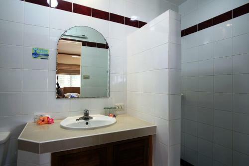 Hotel El Galleon Beach Resort