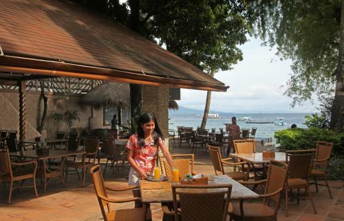 Hotel El Galleon Beach Resort