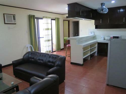 Apartamentos Badladz Staycation Condos