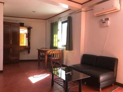 Apartamentos Badladz Staycation Condos