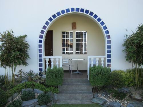 Hostal Squares Beachside Apartments