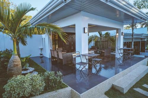 Quest Villa