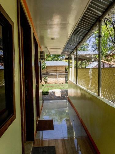 Hostal Alona Jj Rooms For Rent