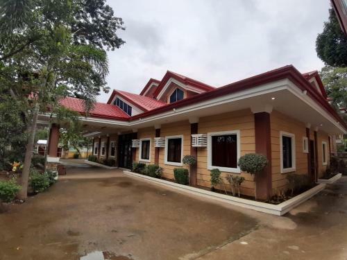 Hotel Oyo 684 Cecilia's Inn