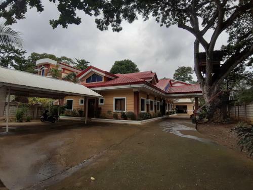Hotel Oyo 684 Cecilia's Inn