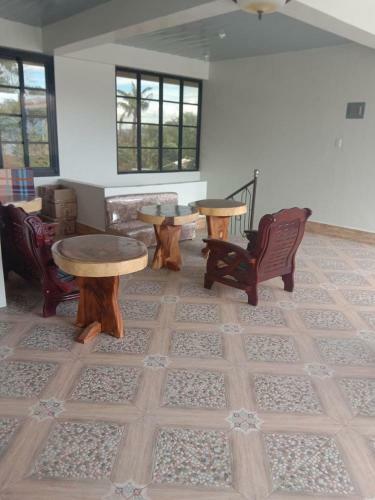 Amaka Inn And Transient House Nueve Ecija