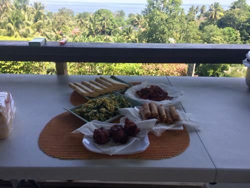 Island Samal Overlooking View House With Swimming Pools