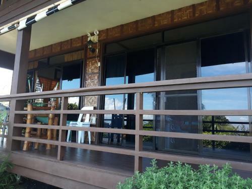 Island Samal Overlooking View House With Swimming Pools