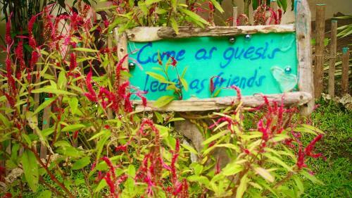 Hotel Camotes-hidden-huts