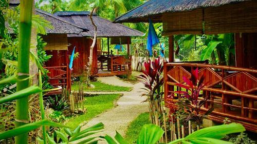 Hotel Camotes-hidden-huts