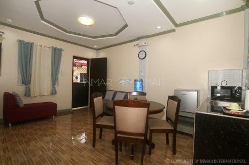 Aj Residences Apartelle