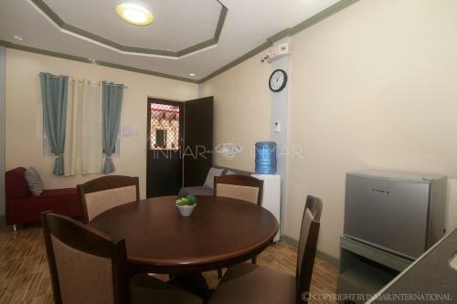 Aj Residences Apartelle