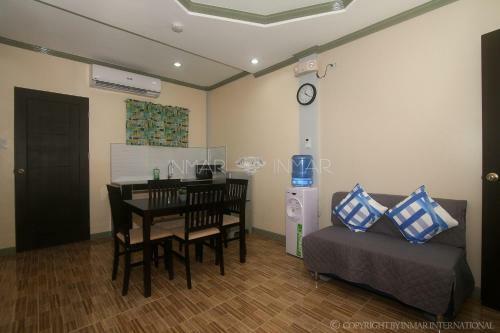Aj Residences Apartelle