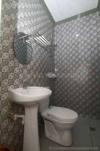 Aj Residences Apartelle