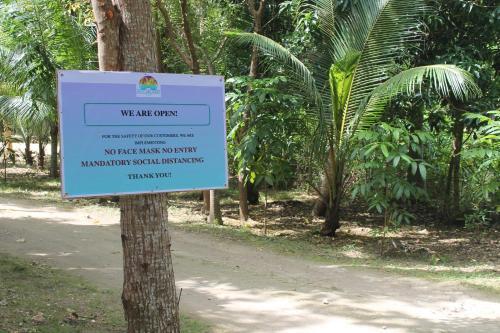 Hotel J & C Beach Resort