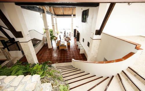 Hotel Emoha Dive Resort