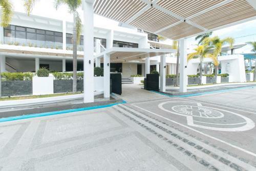 Southpick Resort And Hotel Laguna