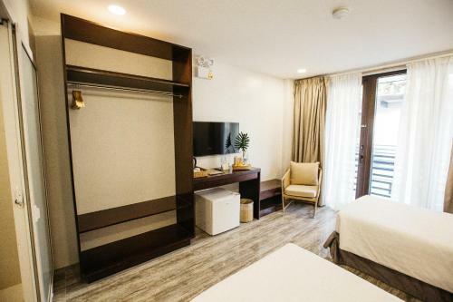 Hotel Holiday Suites Port Barton