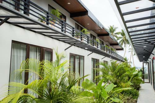 Hotel Holiday Suites Port Barton