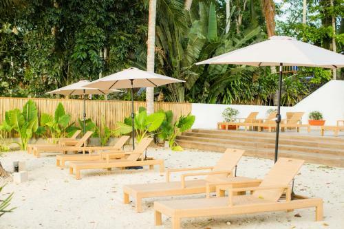 Hotel Holiday Suites Port Barton