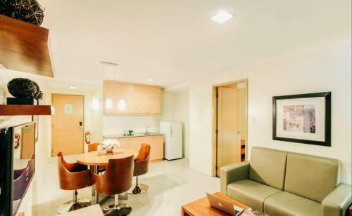 Greenhills Elan Hotel Modern