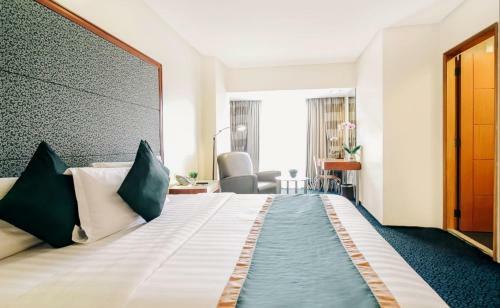 Greenhills Elan Hotel Modern