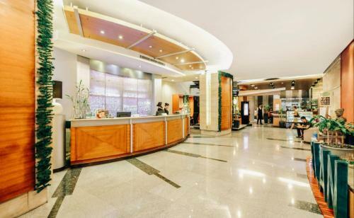 Greenhills Elan Hotel Modern