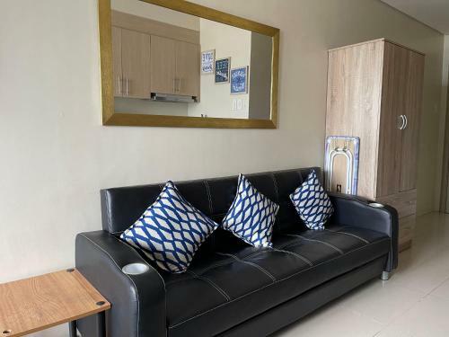 Apartamentos Condo Unit With Balcony In Manila
