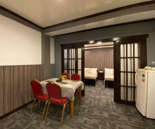Posada Amax Inn Makati