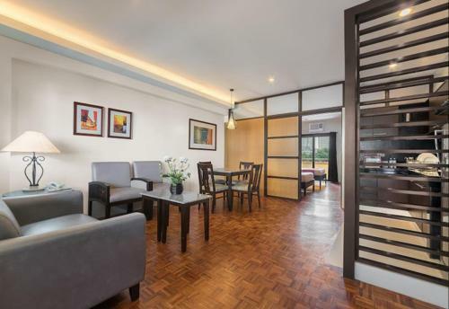 Tropicana Suites - Quarantine Hotel