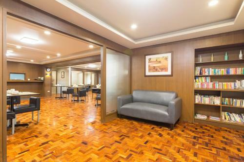 Tropicana Suites - Quarantine Hotel