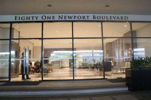 Apartamento Eighty One Newport Boulevard