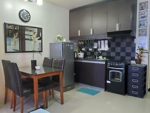 Jen's Paranaque City Apartment