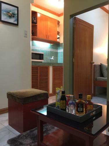 Bed & Breakfast Las Pinas Serviced Apartment