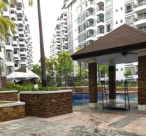 Hostal F-10c Parkside Villas